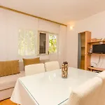 Neva Apartmán *