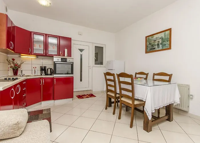 Neva Brodarica (Sibenik-Knin)